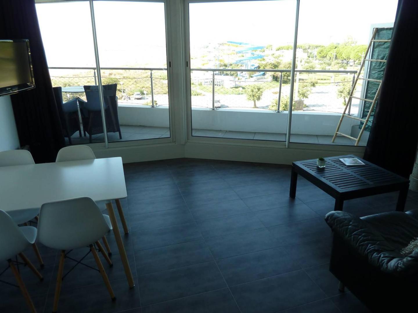 AS14629 - P2 Mezzanine avec vue mer latérale, dans une résidence sur plage avec parking privé Le Grau-du-Roi Esterno foto